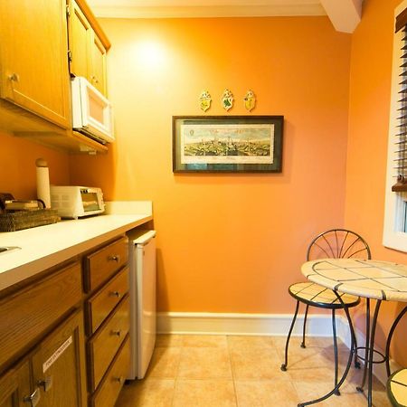Hidden Garden Cottages & Suites Saugatuck Dış mekan fotoğraf
