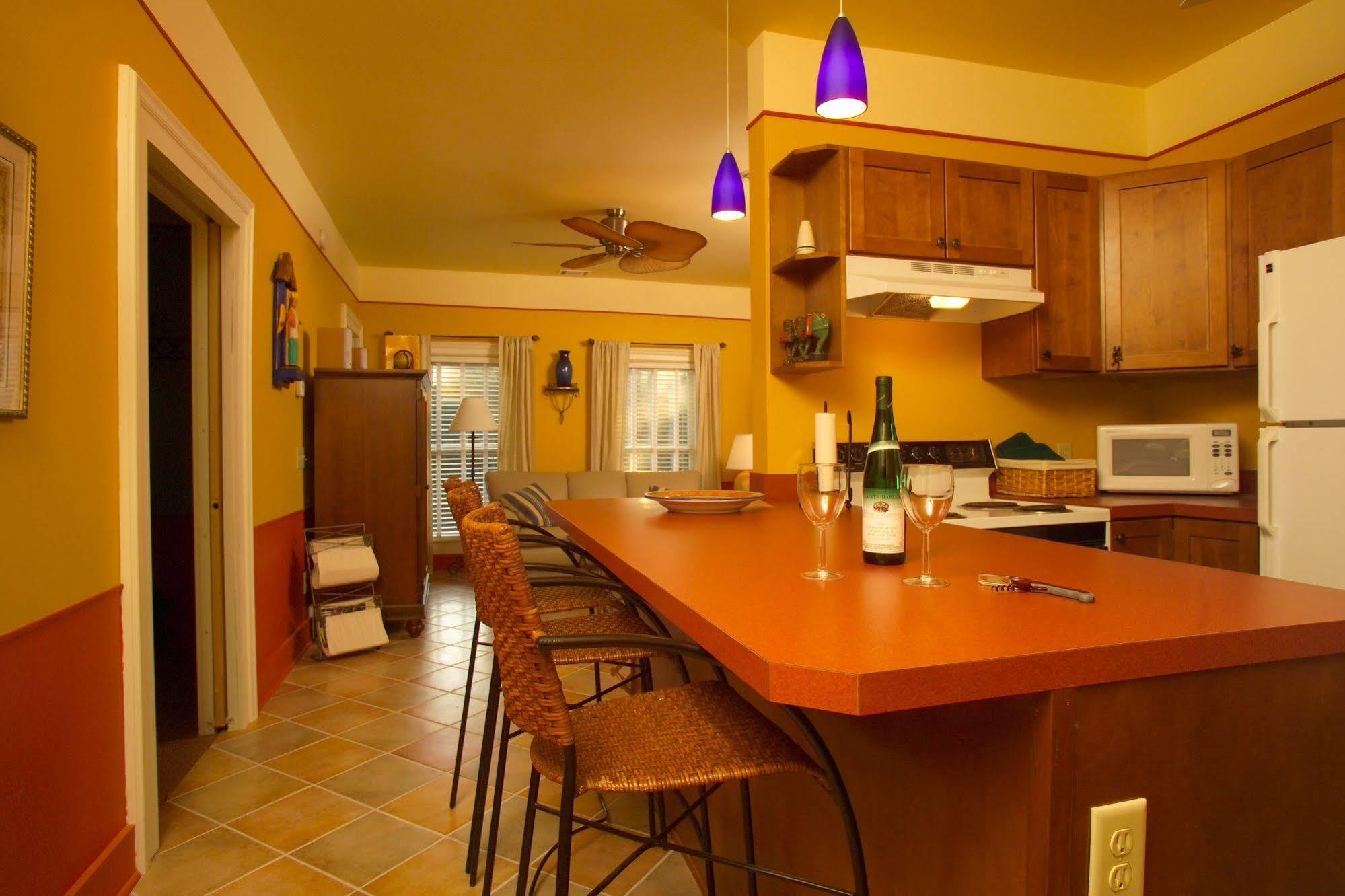 Hidden Garden Cottages & Suites Saugatuck Dış mekan fotoğraf