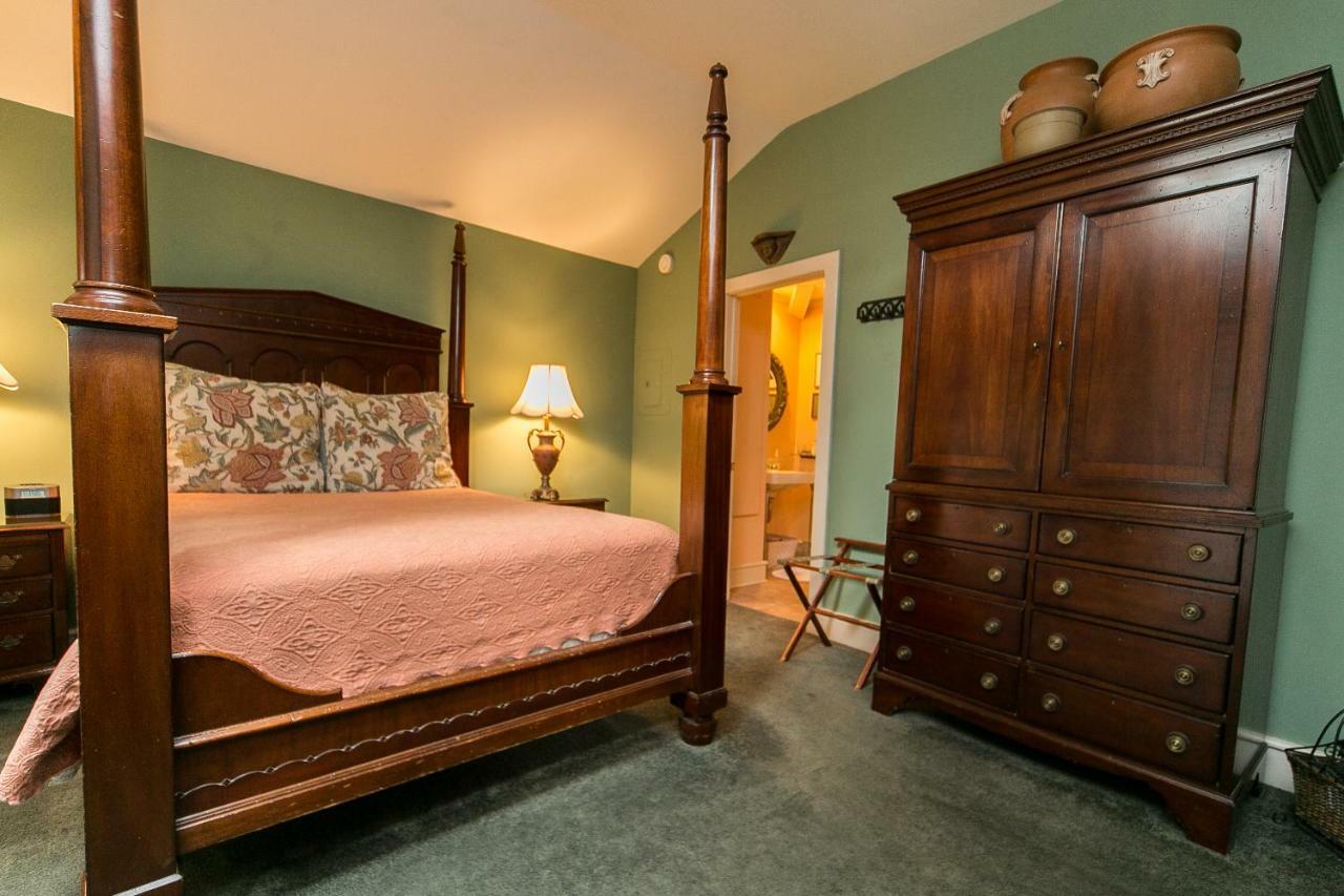 Hidden Garden Cottages & Suites Saugatuck Dış mekan fotoğraf